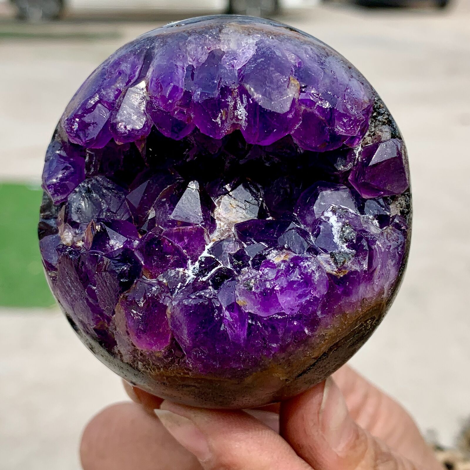 364G Natural Uruguayan Amethyst Quartz crystal open smile ball therapy