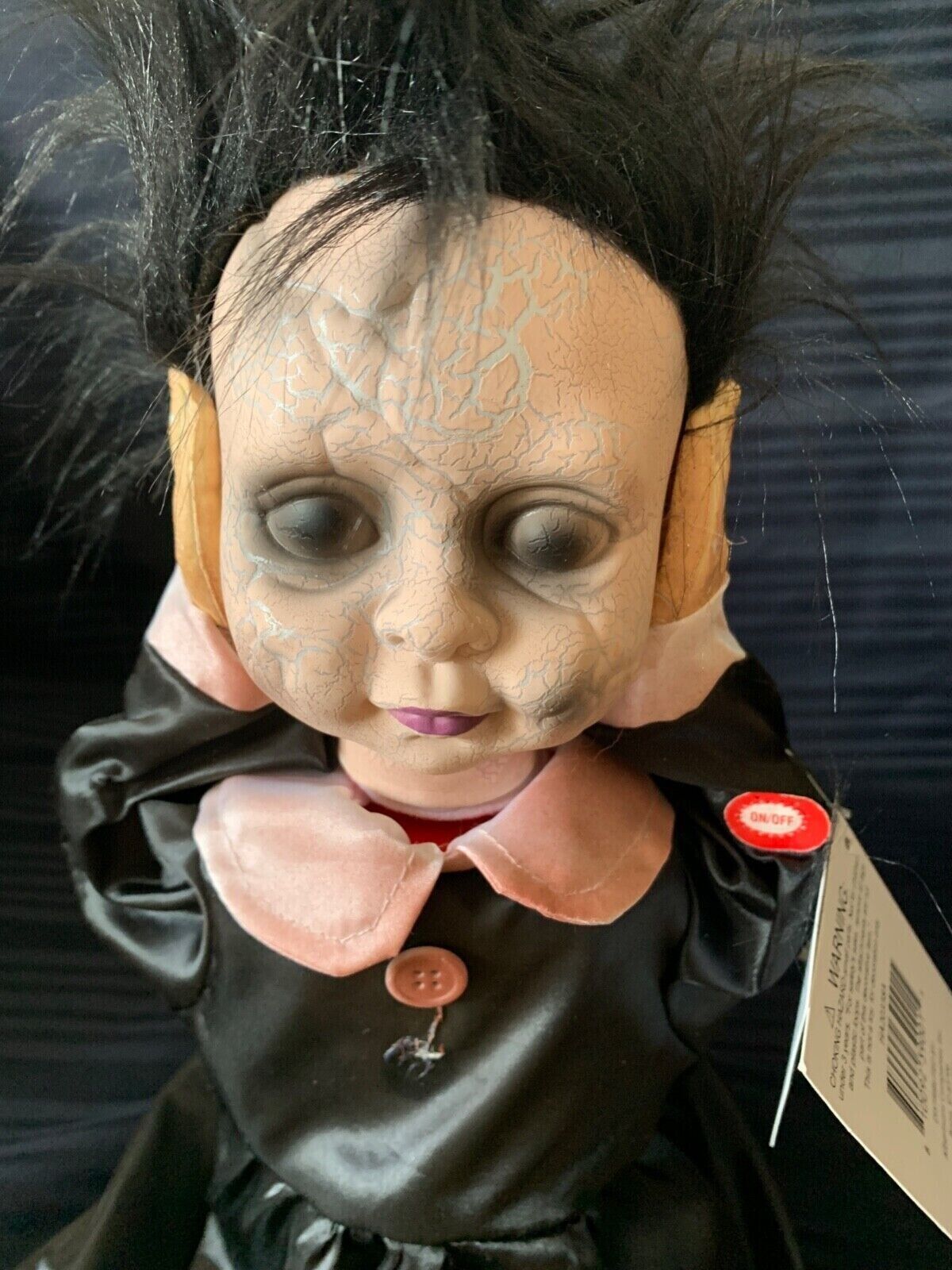 NWT Halloween Animated Head Pulling Creepy SCARY Moving Talking Light Up Doll