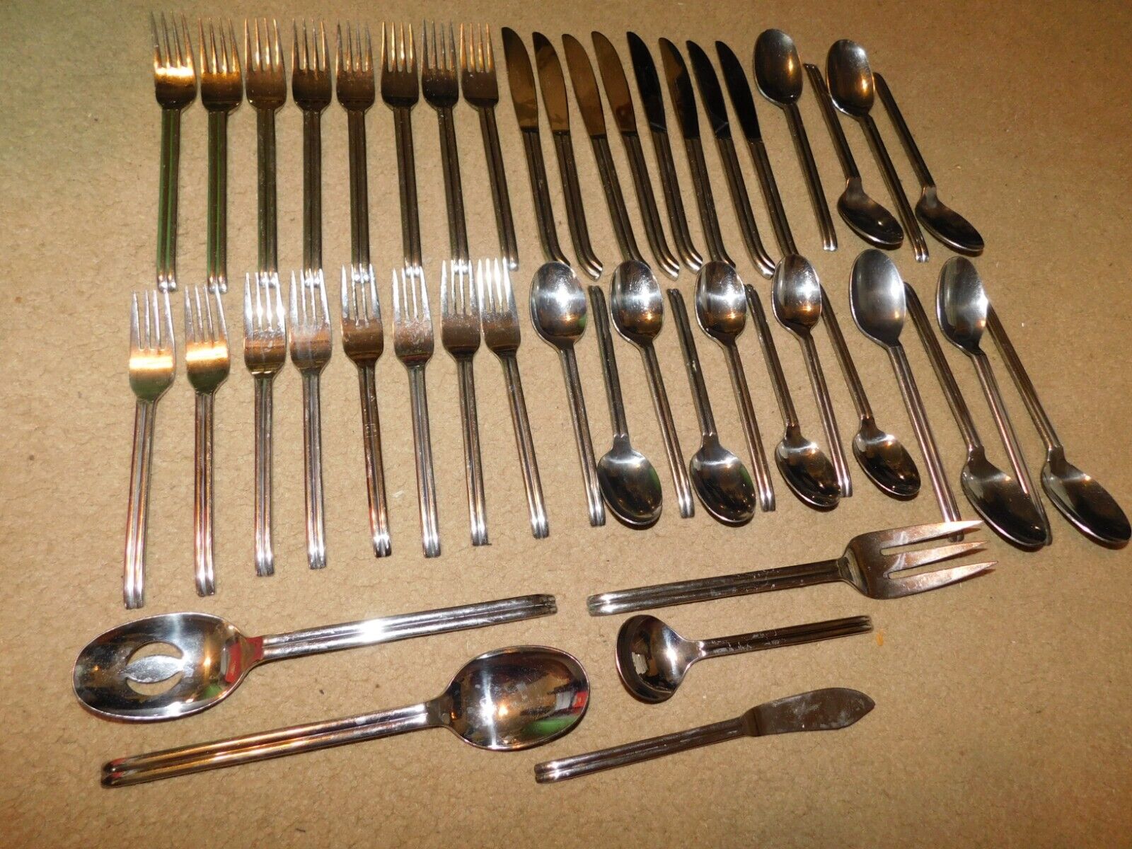 Reed & Barton Stainless Flatware 45pc Lot Set Teaspoons Fork Knives