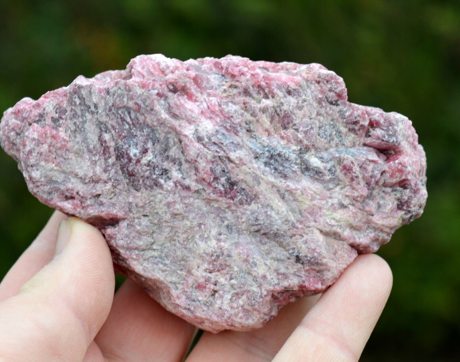Pyroxmangite 531 grams - Mine Morro, Conselheiro Lafaiete, MG, Brazil