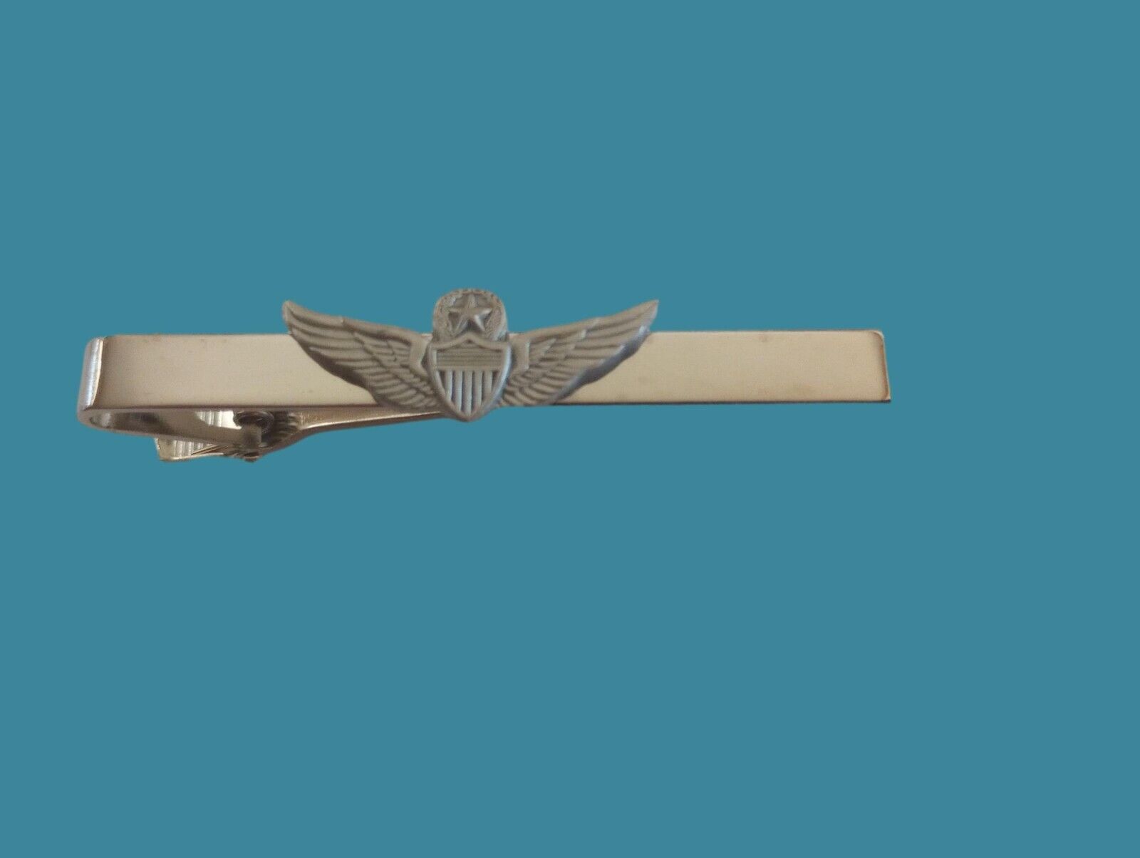 U.S MILITARY ARMY MASTER AVIATOR TIE BAR TIE TAC U.S MADE OFFICIAL ARMY PRODUCT