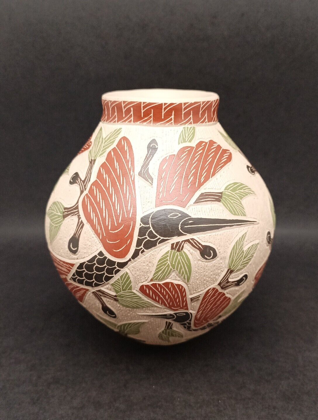 Mata Ortiz Mexican Pottery Carved And Signed By Artist  Pedro Quintana.