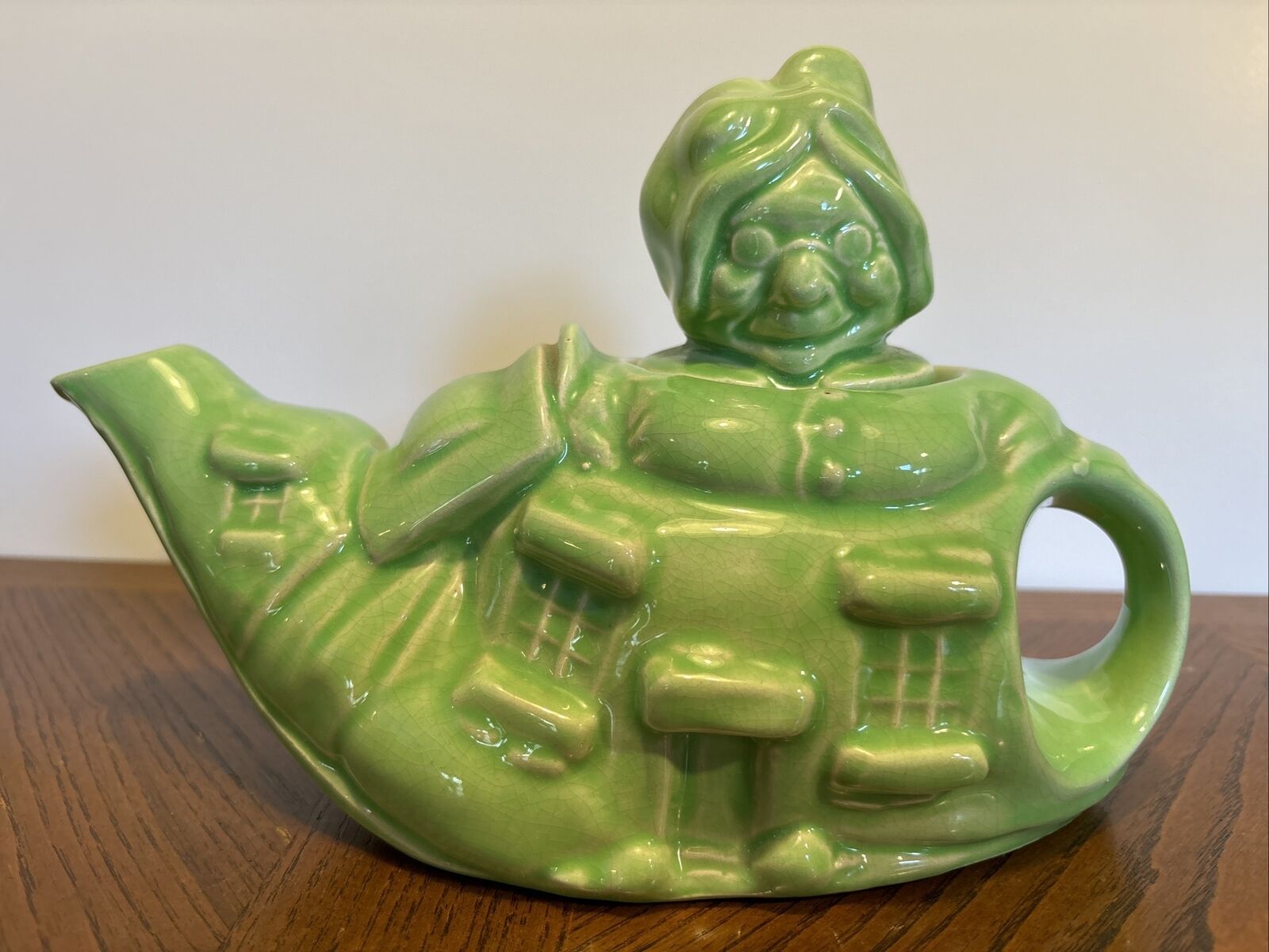 Vintage Teapot Old Woman Who Lived in a Shoe Green Lingard England
