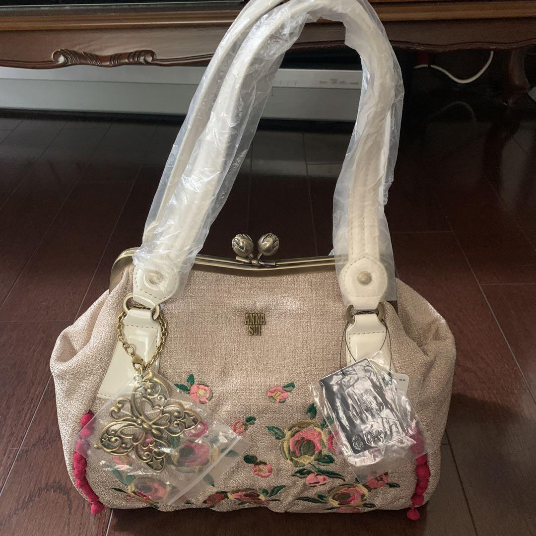 ANNA SUI Embroidered Clasp Handbag Ladies Fashion