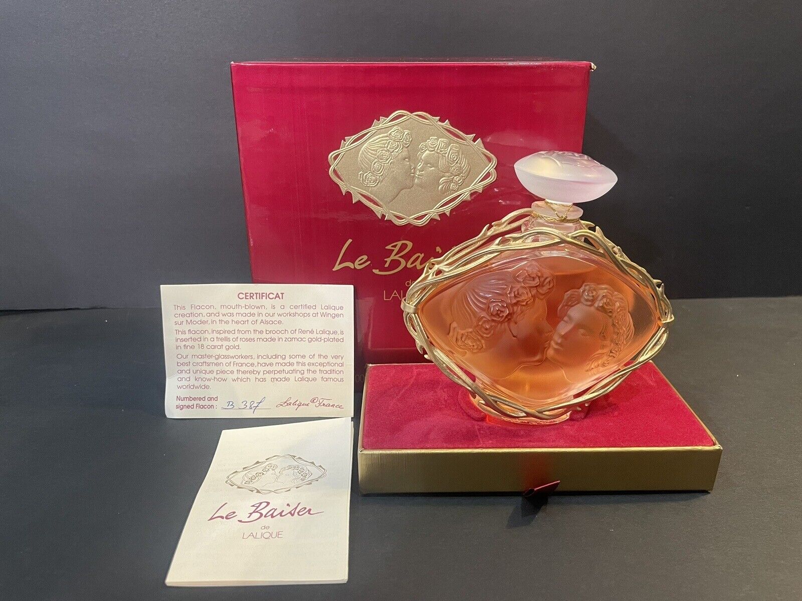 Lalique Ltd. Edition 1999 Perfume Bottle “Le Baiser” (Kiss) NEW In Box