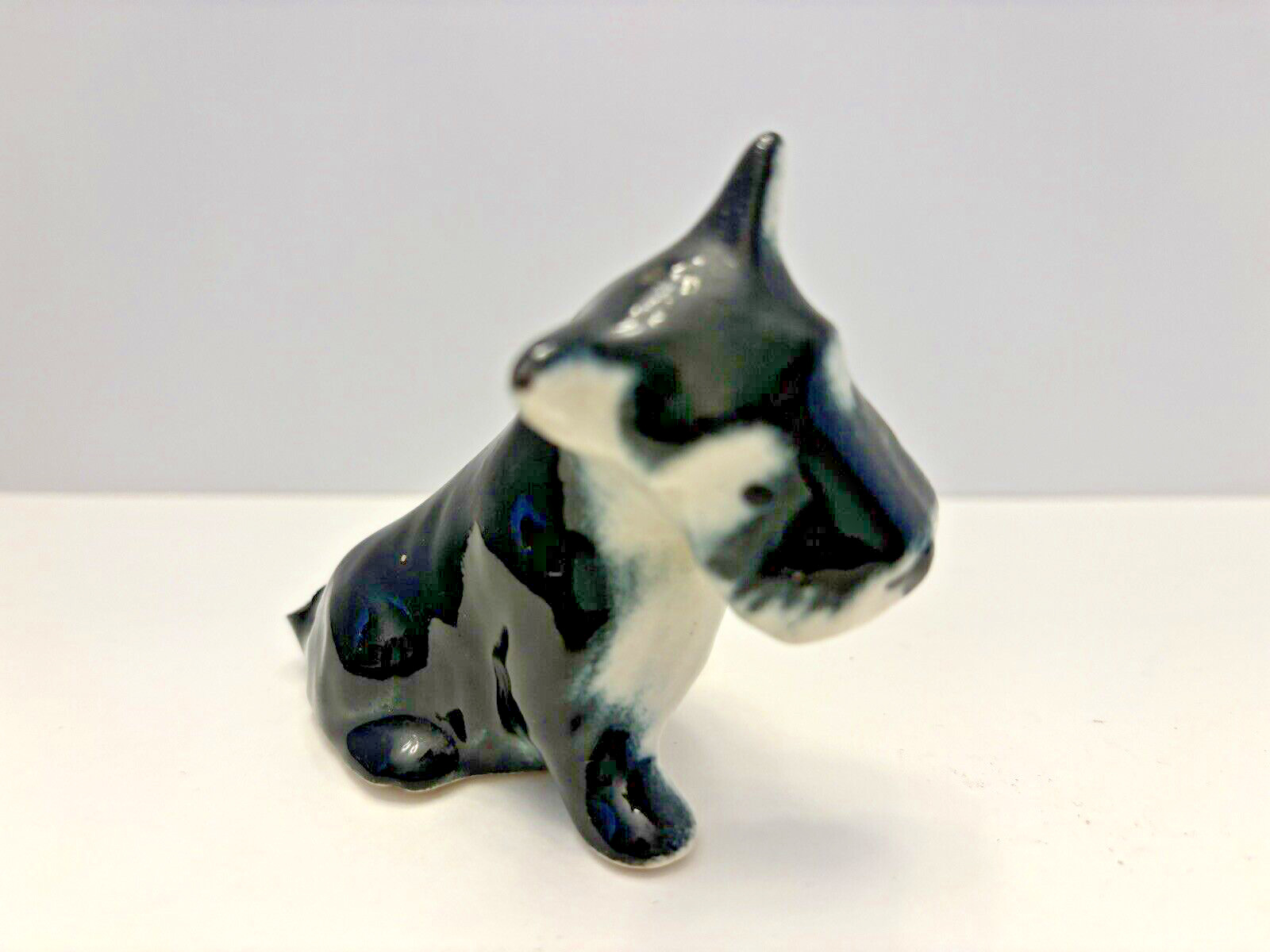 Scottish Terrier Dog Ceramic Figurine Scotty Black White Sitting Scottie Vtg