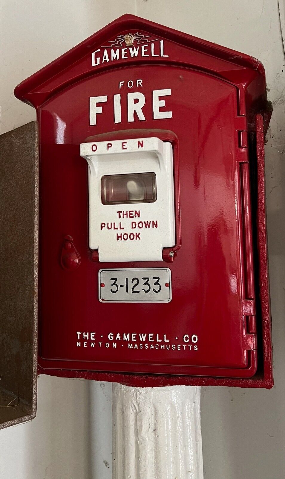 Gamewell Fire Box and Fluted Pole