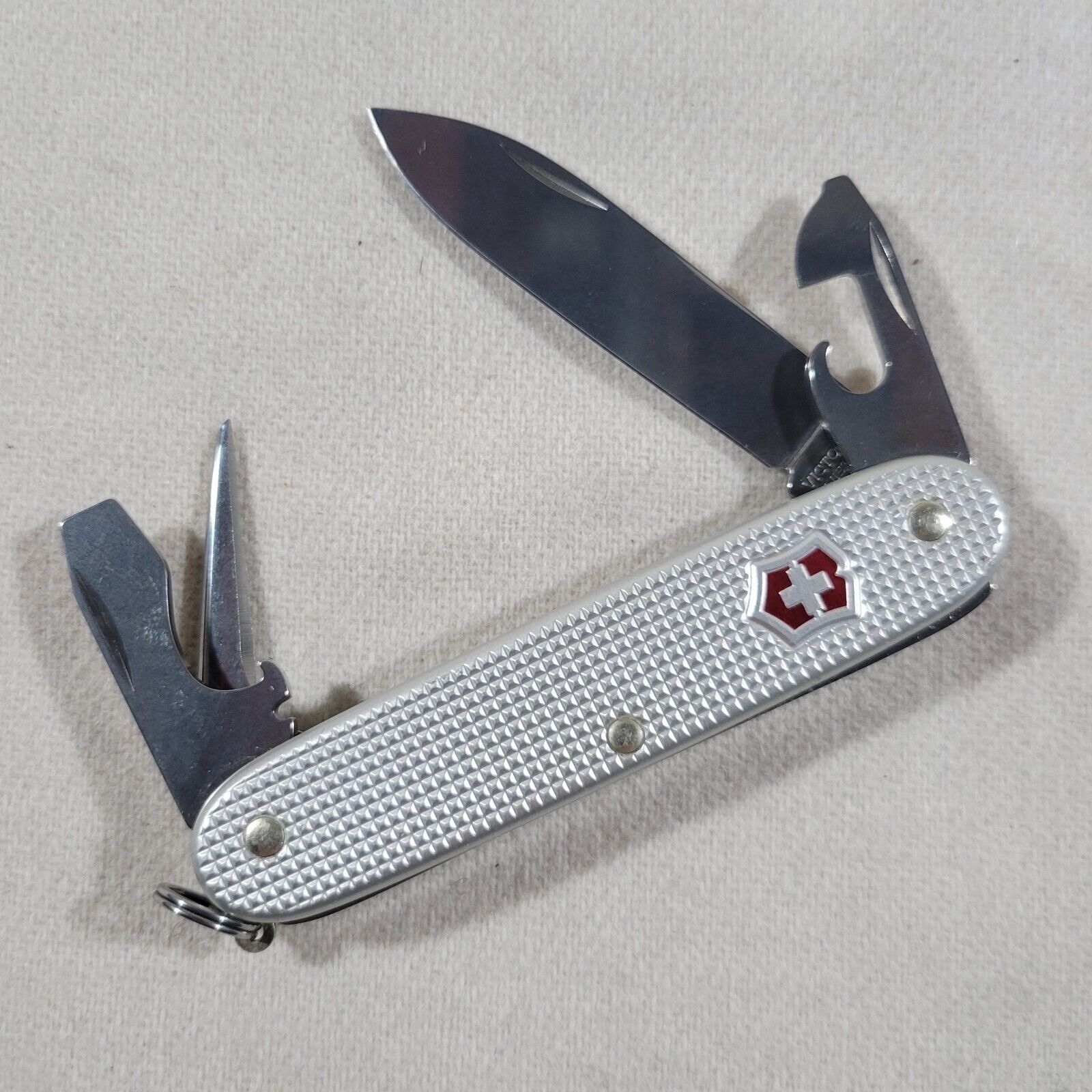 Victorinox Pioneer Alox Swiss Army Knife Silver Pocketknife