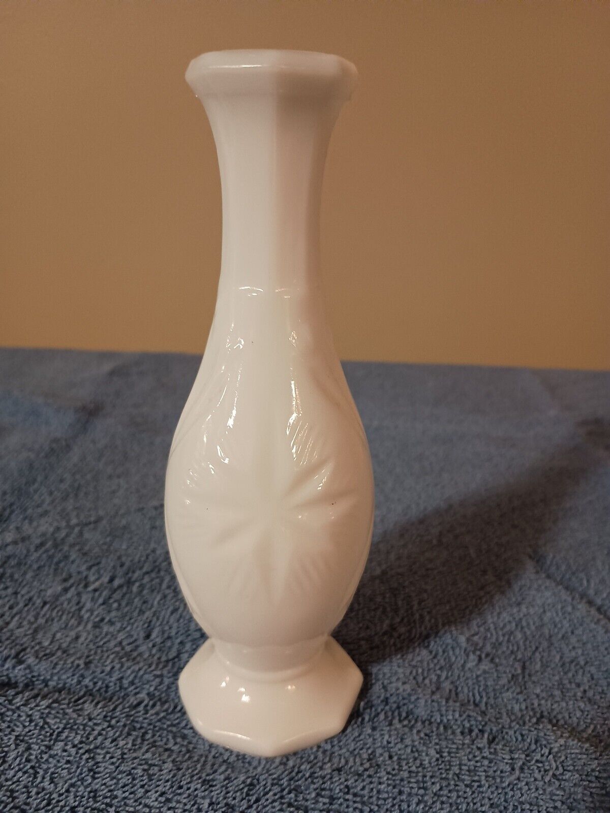 Vintage Vase Milk Glass Starburst Design