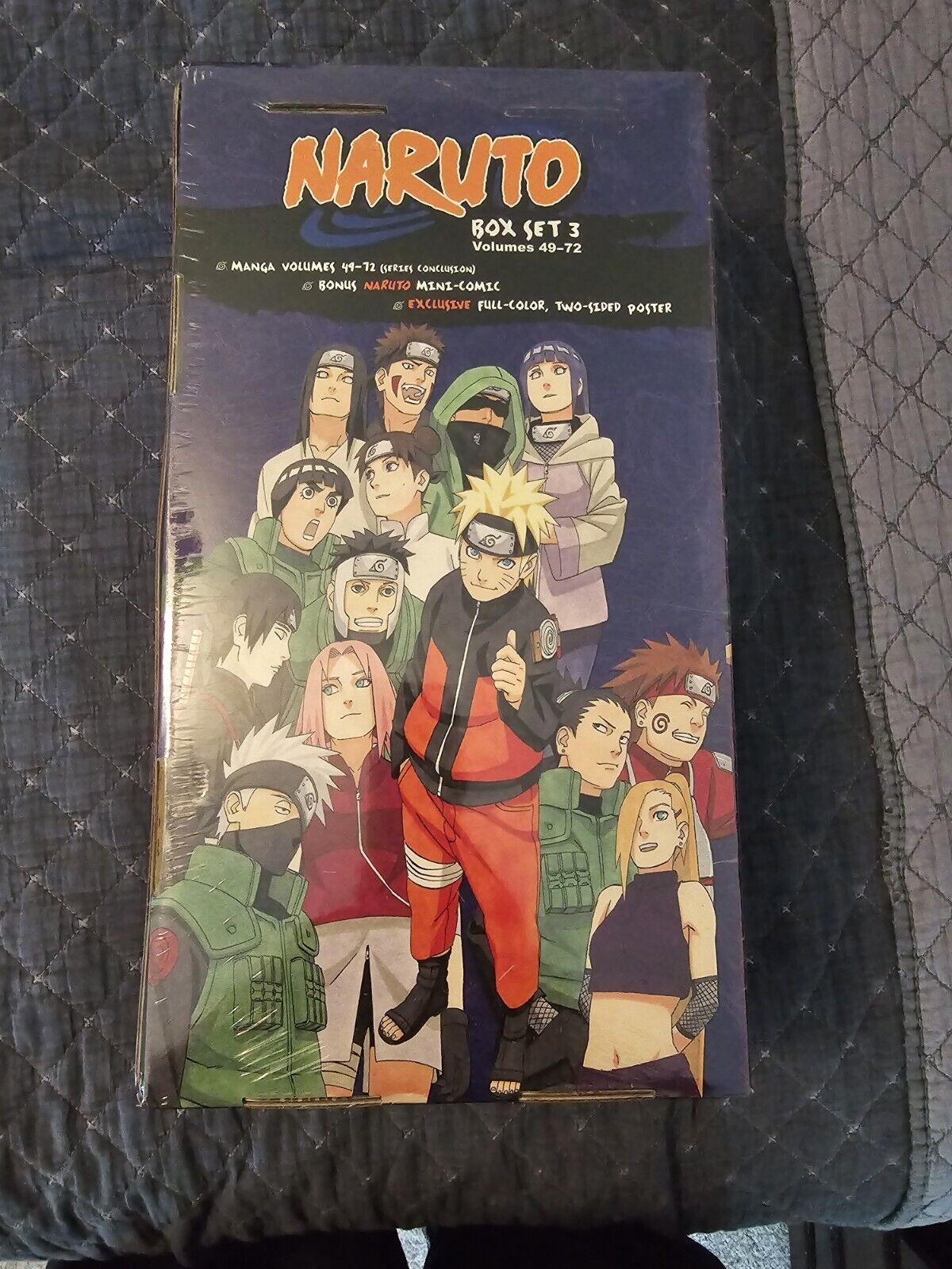 Naruto Box Set 3: Volumes 49-72 with Premium brand new English Manga from Viz 