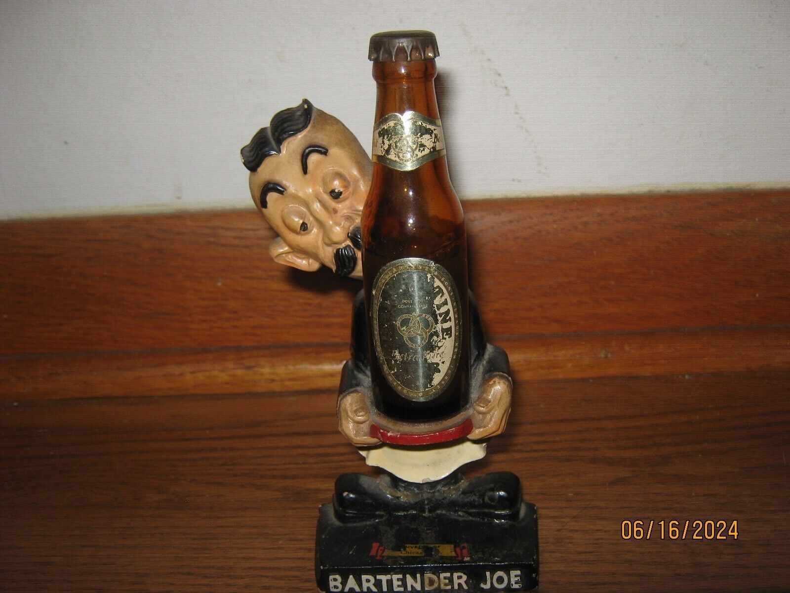 Vintage Bartender Joe Ballantine Beer Figurine Chicago AS-IS Repaired