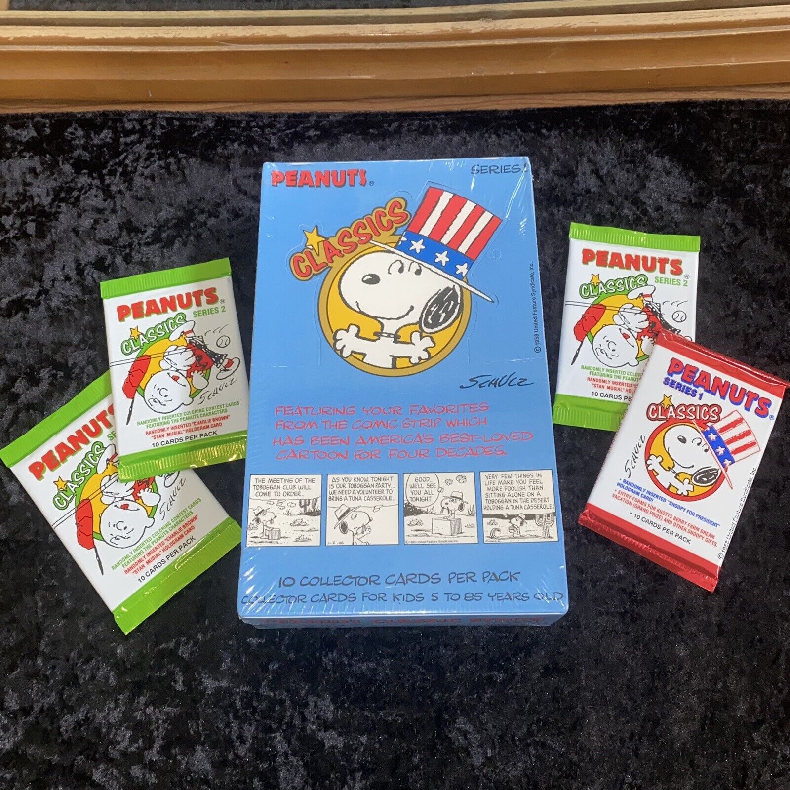 Snoopy / Peanuts Series 1 Trading Card Box - 1992 SEALED Plus 4 Bonus Packs