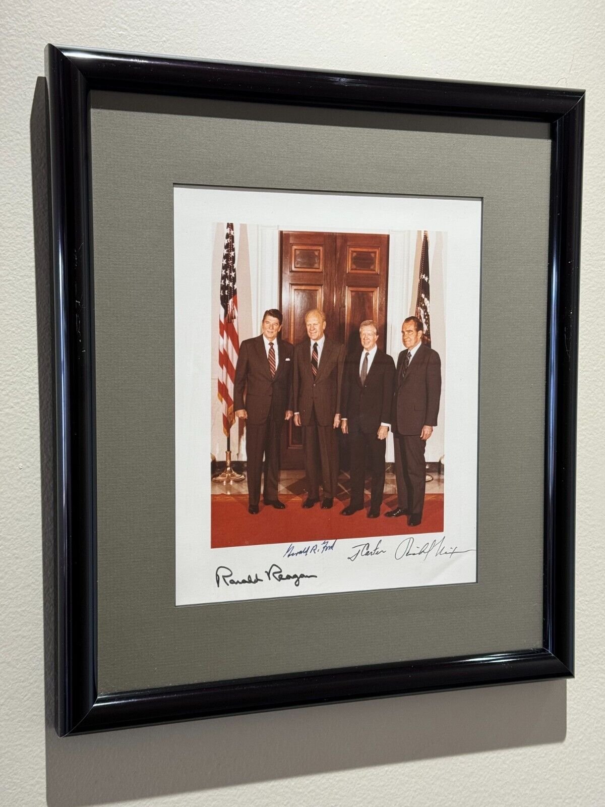 Rare photo signed by 4 US Presidents Reagan, Ford, Carter, Nixon