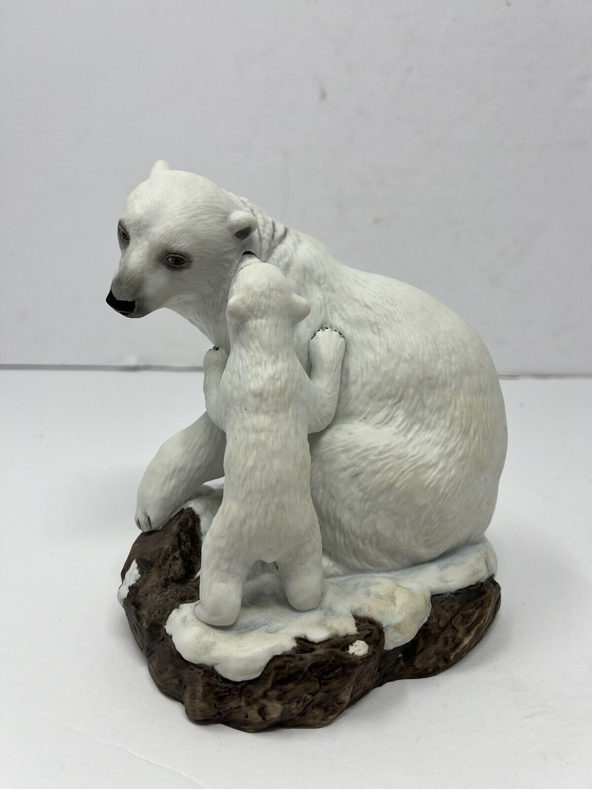 1990 Lenox Polar Bear Hug Sculpture Nature \