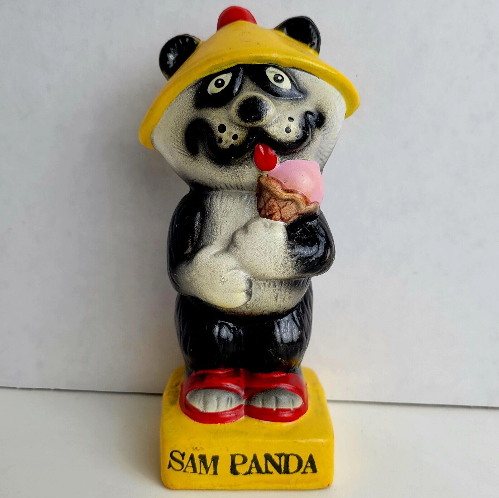 Vintage SAM PANDA 1970s Worlds Of Fun VERY RARE Chalkware Prize Bank W/ Plug HTF