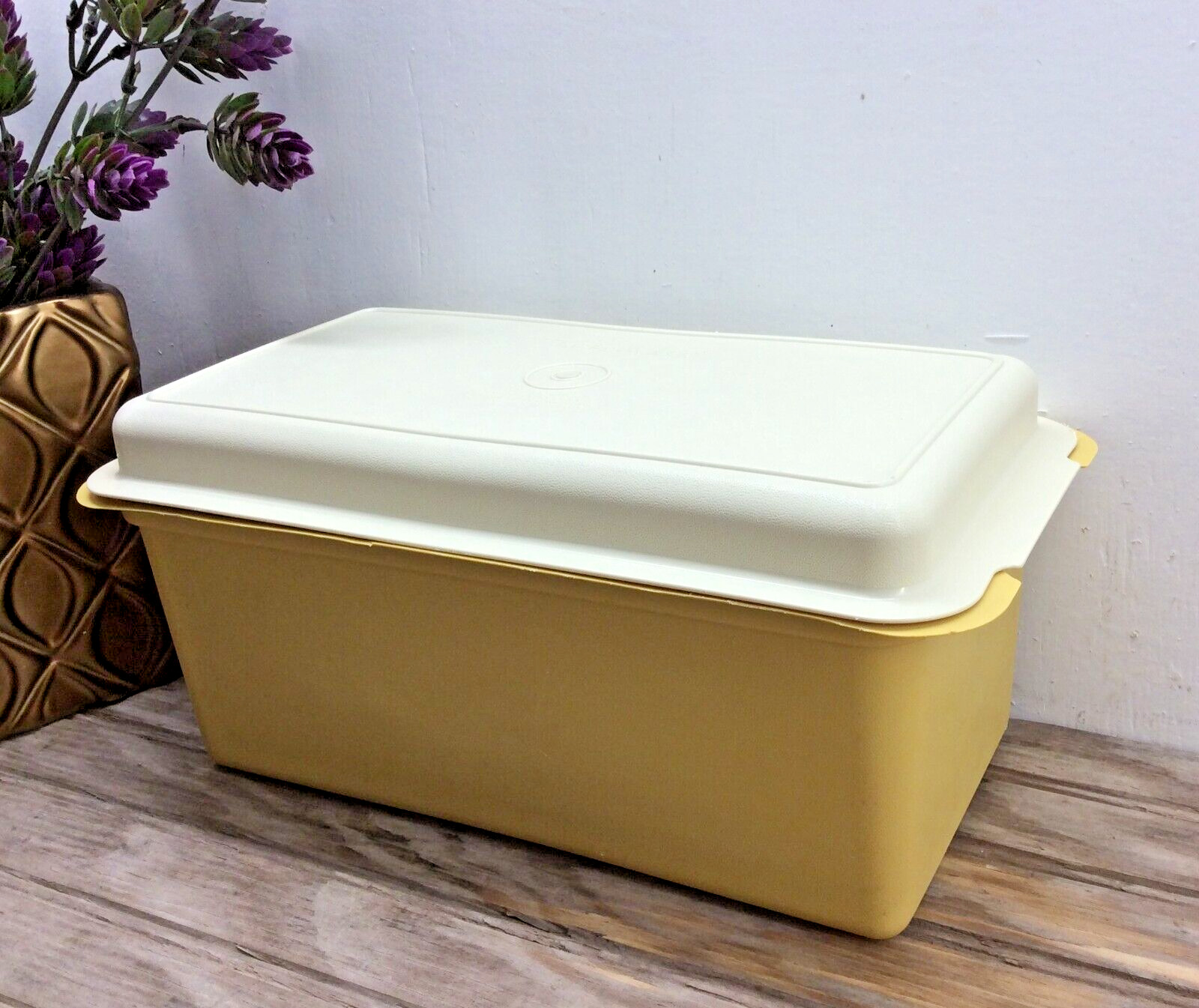 Vintage Tupperware Bread Keeper Harvest Gold With Almond Lid 1970\'s 171-2/172-3