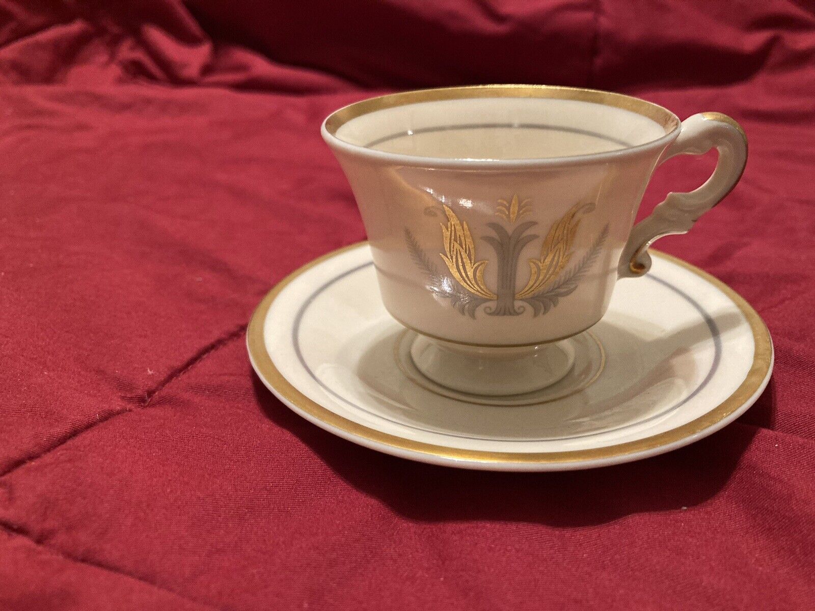 VINTAGE SYRACUSE CHINA MADE FOR GOVERNOR CLINTON TEA CUP AND SAUCER..