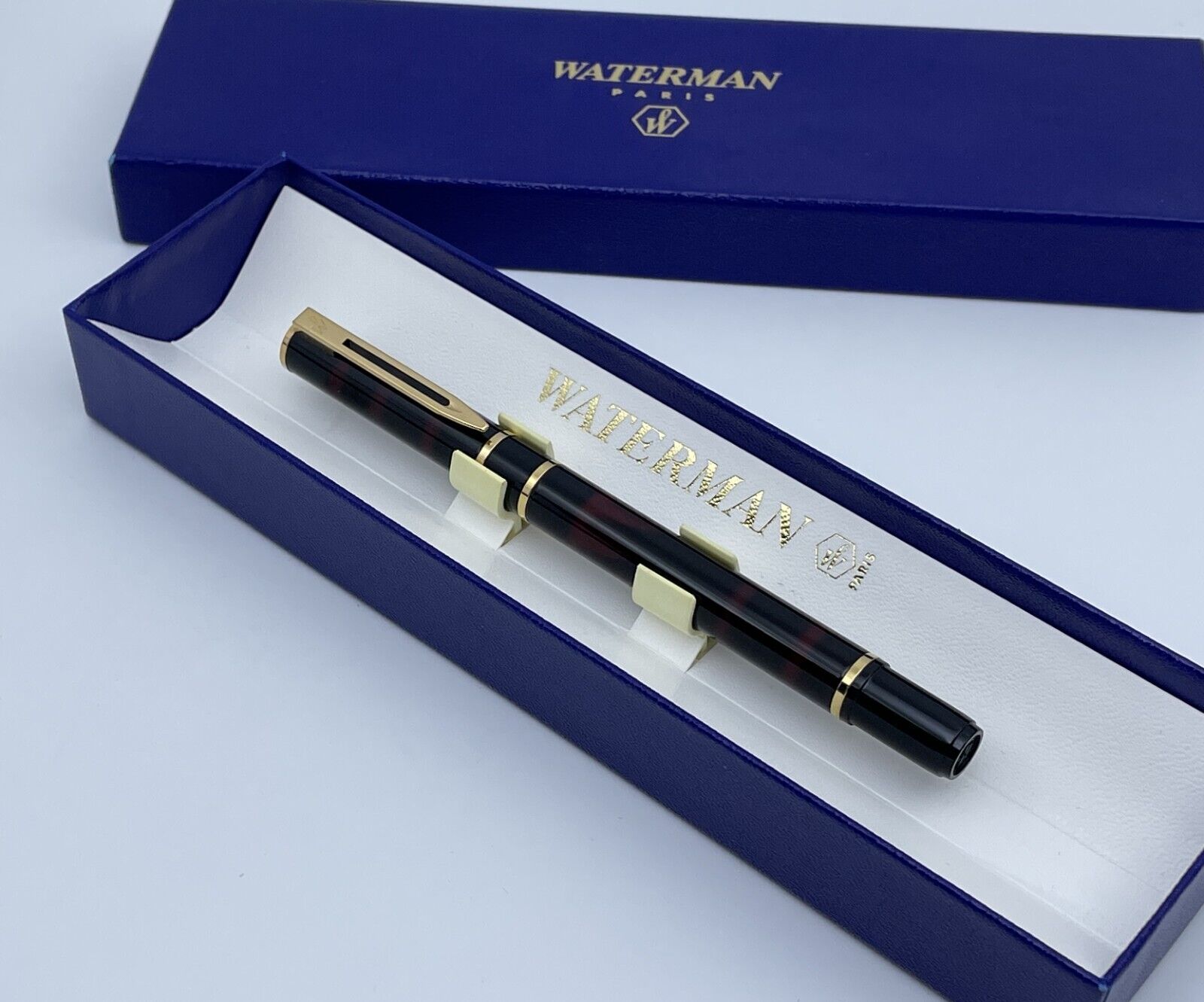 Waterman Laureat I With Red Marble Fountain Pen