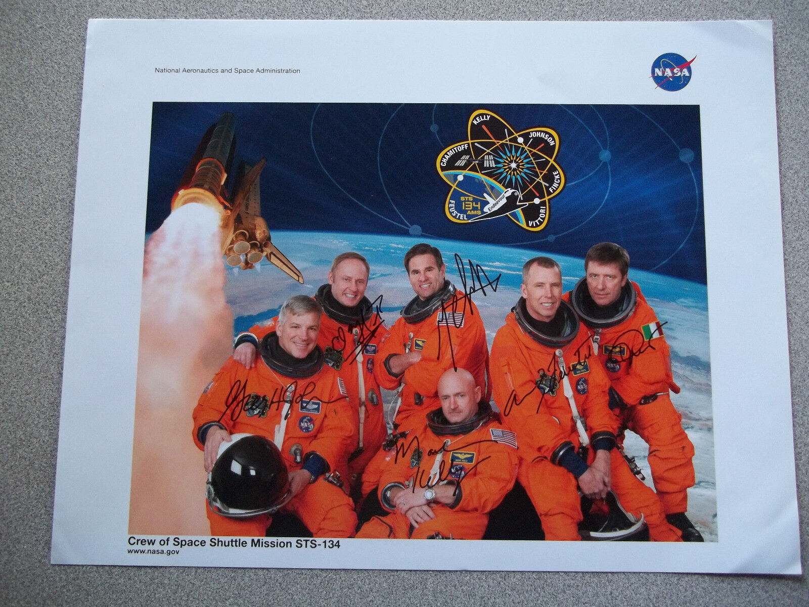 STS-134 autographed 8X10 NASA Crew Photo - Some Tough signers