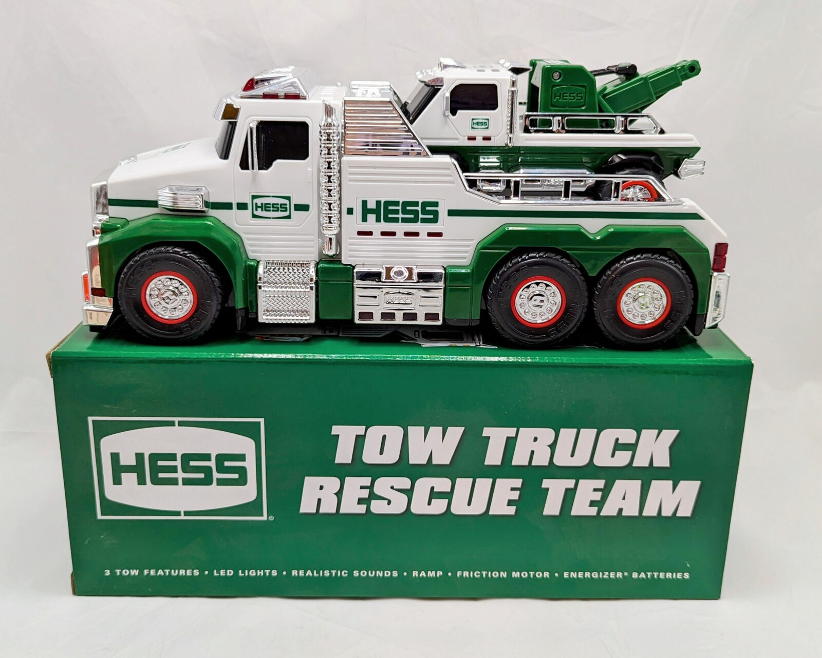 2019 Hess Tow Truck Rescue Team Lights And Sounds Electronic Plastic Vehicle