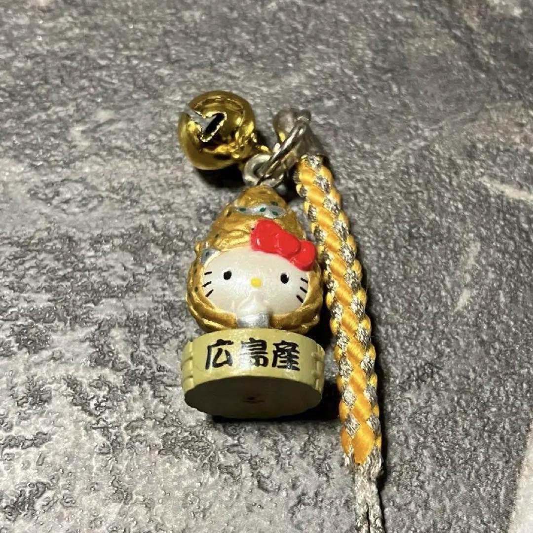 Hiroshima Prefecture Local Kitty Hello Oyster Strap Keychain