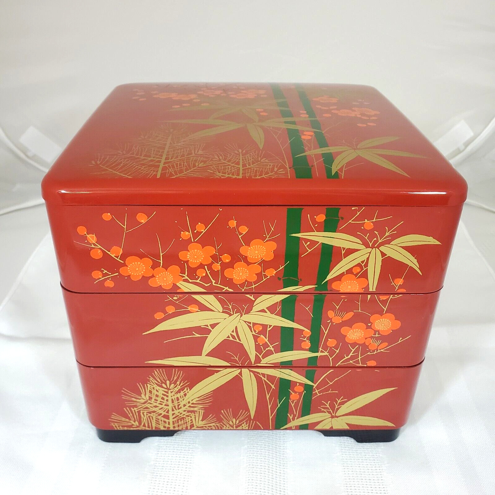 YAMANAKA Red Gold Japanese Bamboo Cherry Blossom Bento Box  Lacquerware 3 tier