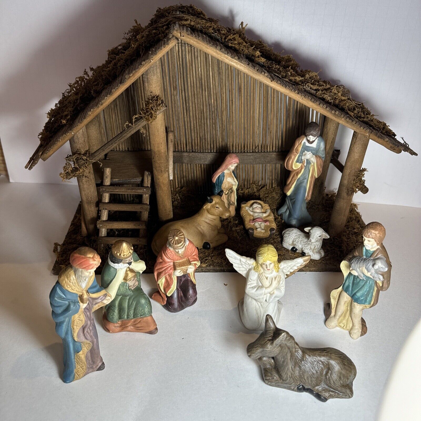 Vintage TRADITIONS 12 Piece Porcelain Nativity Set (Hand Painted) with Manger