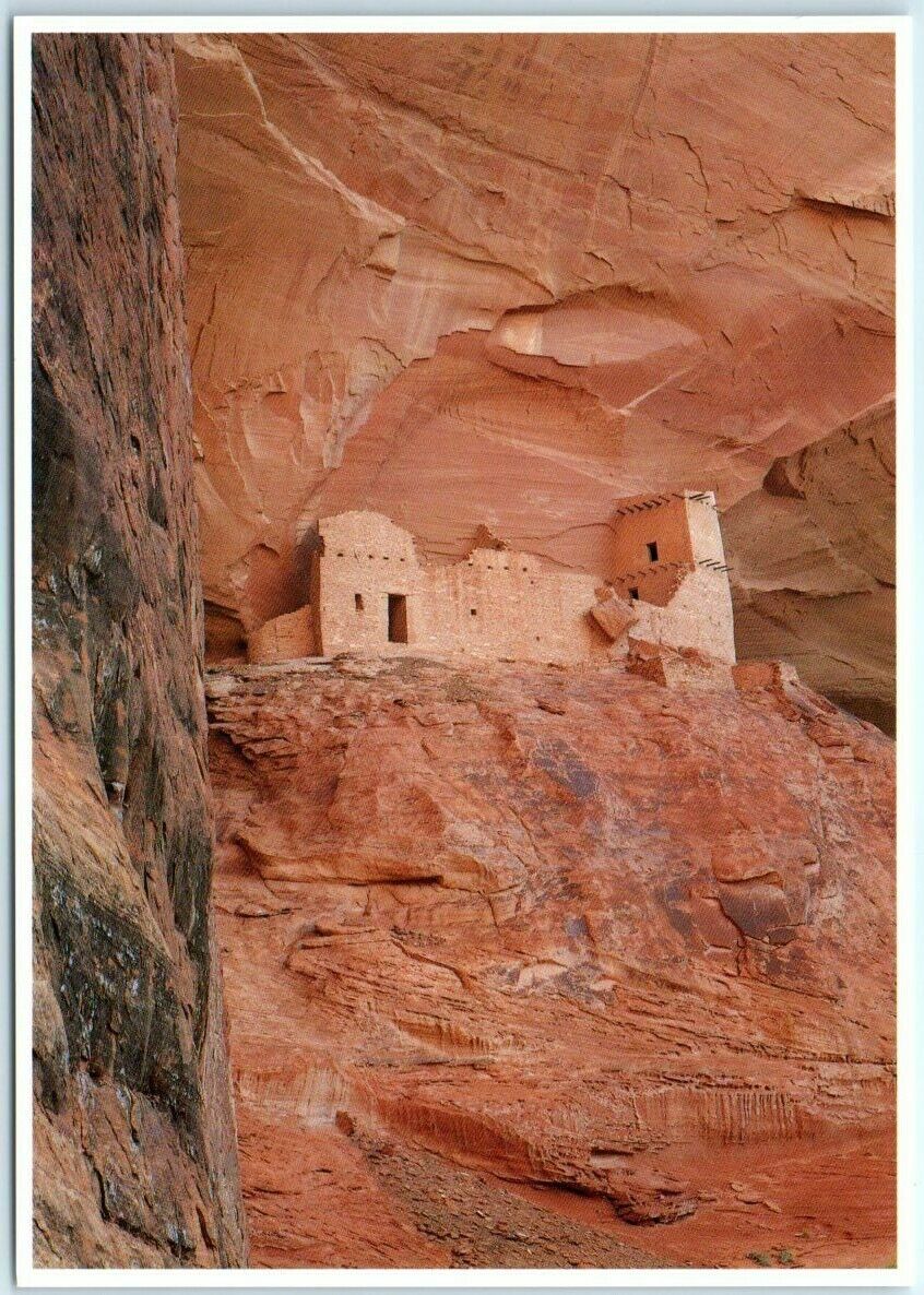 Central Tower of Mummy Cave Ruin - Canyon de Chelly National Monument, Arizona