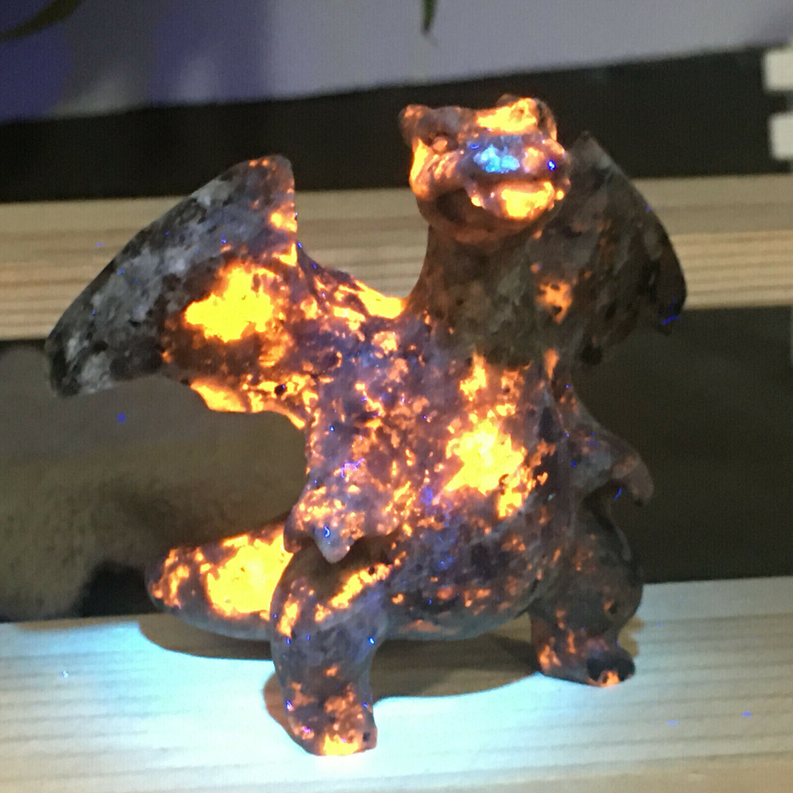 1pcs  Natural flame's stone Charizard Skull Quartz Crystal Carved Skull Healing