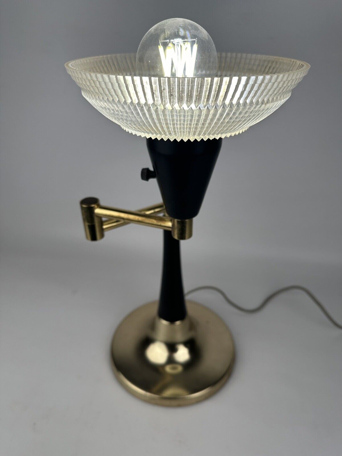 VTG Gerald Thurston Style Mid-Century Brass & Metal Swing Arm Desk Table Lamp