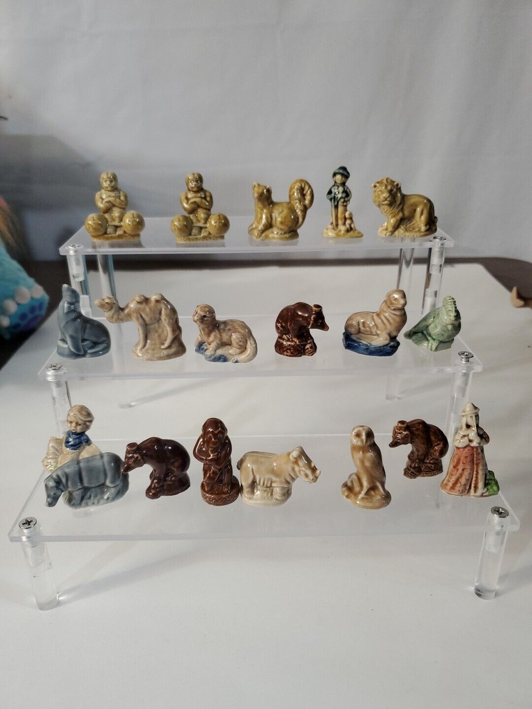 Mixed Lot Of 19 - Vintage Wade England Whimsies - Red Rose Tea Figurines Antique