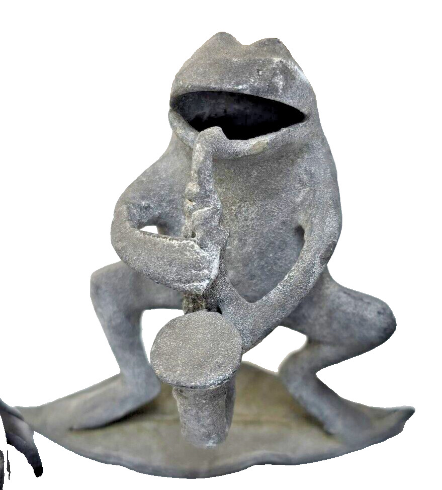 Frog Playing Saxophone standing on Leaf Garden Figurine Oxidized Metal  4-1/2 in