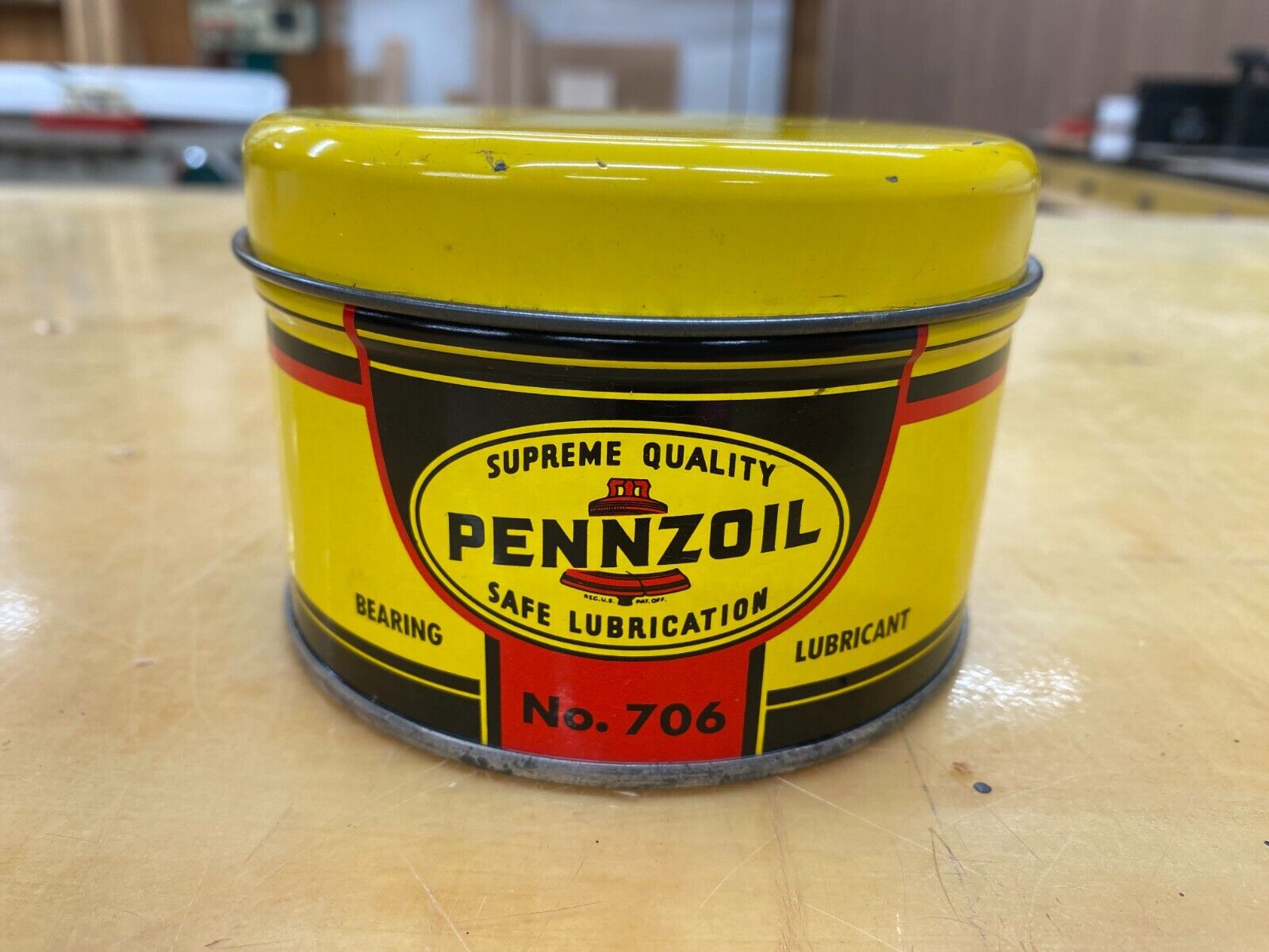VINTAGE~ PENNZOIL NO 706~ 1 LB CAN BEARING LUBRICANT~ ALMOST FULL CAN