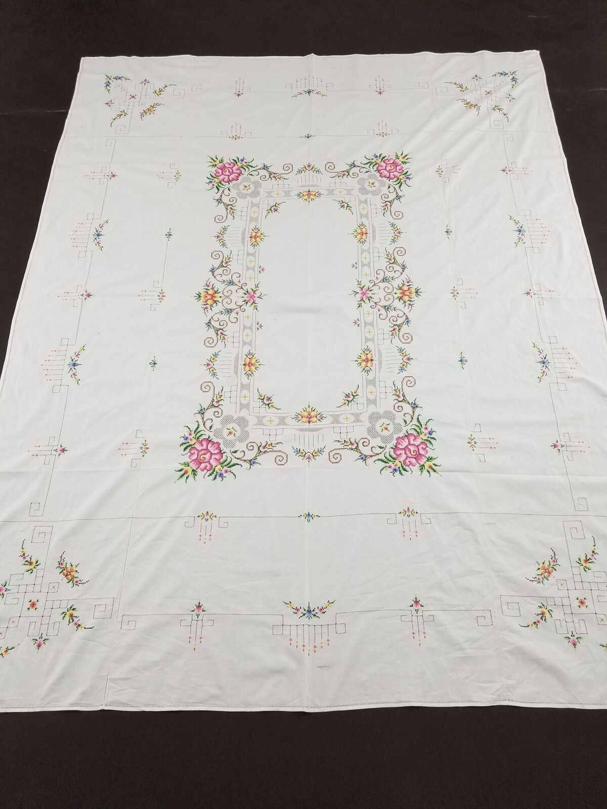 Vintage Hand Embroidered Tablecloth Exquisite Antique Linen 206x159cm