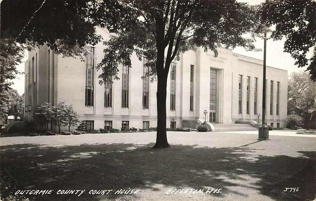 c1940 RPPC Outagamie County Court House Appleton WI Real Photo P383