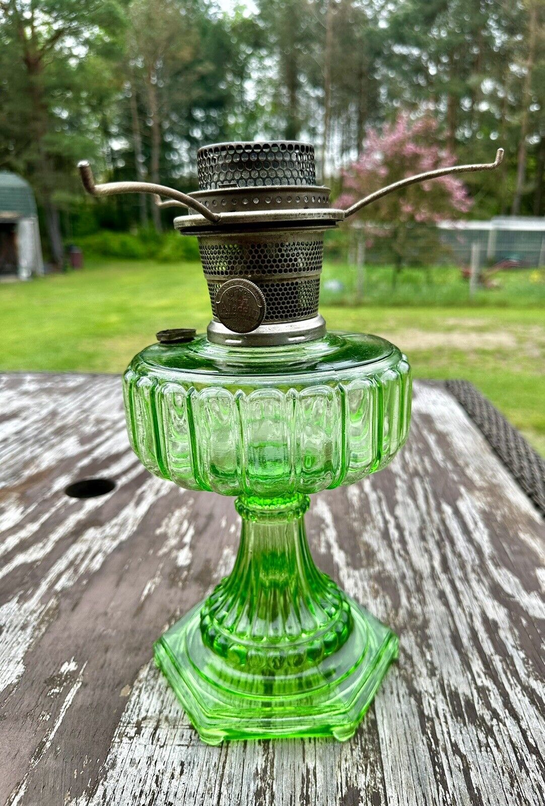 ALADDIN LAMP Beautiful MODEL B NU-Type Green Depression Glass Made In USA