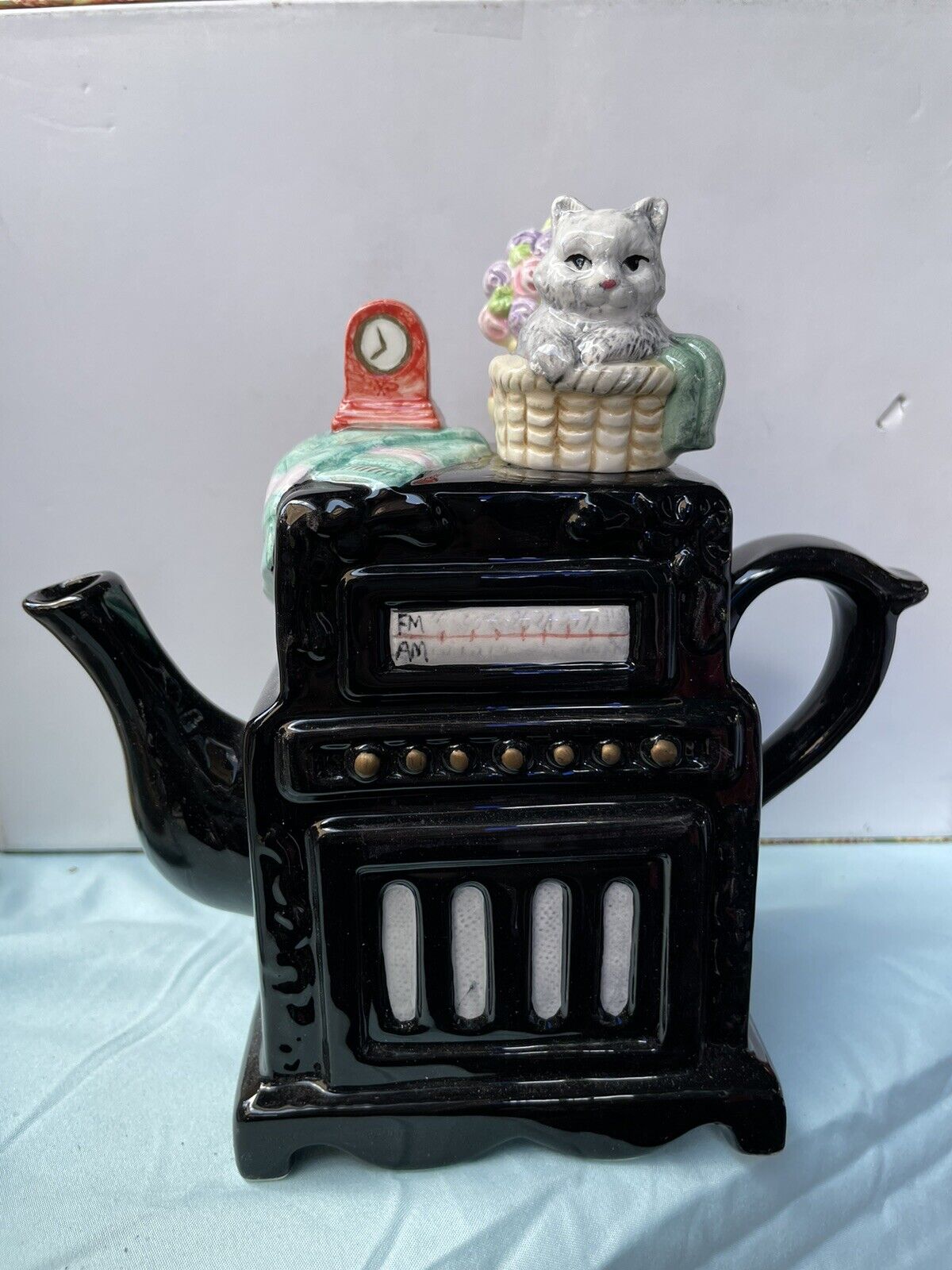 Vintage Teapot by Cardinal Inc. Cat on Radio Flowers Basket Clock Collectible