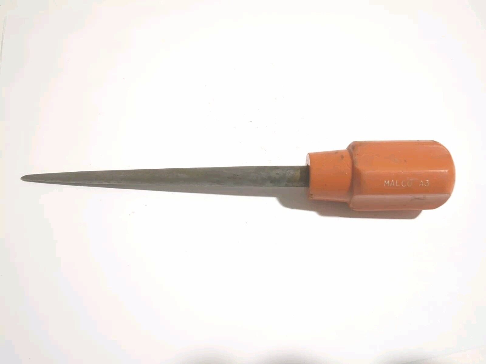 Malco Products Multi-Material Scratch Awl