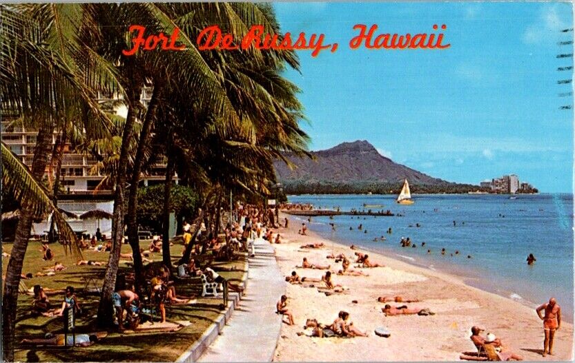 Vintage Postcard Fort DeRussy Hawaii Waikiki postmark 1970 Honolulu         E-55