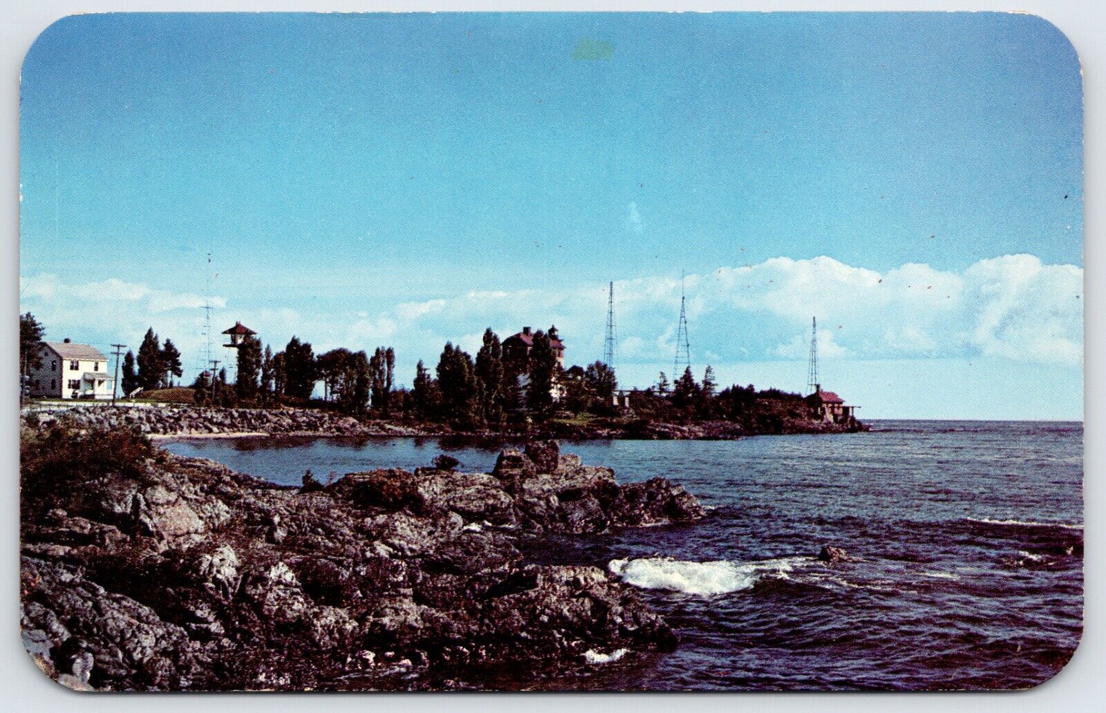 Postcard Light House Point, Marquette Michigan Unposted