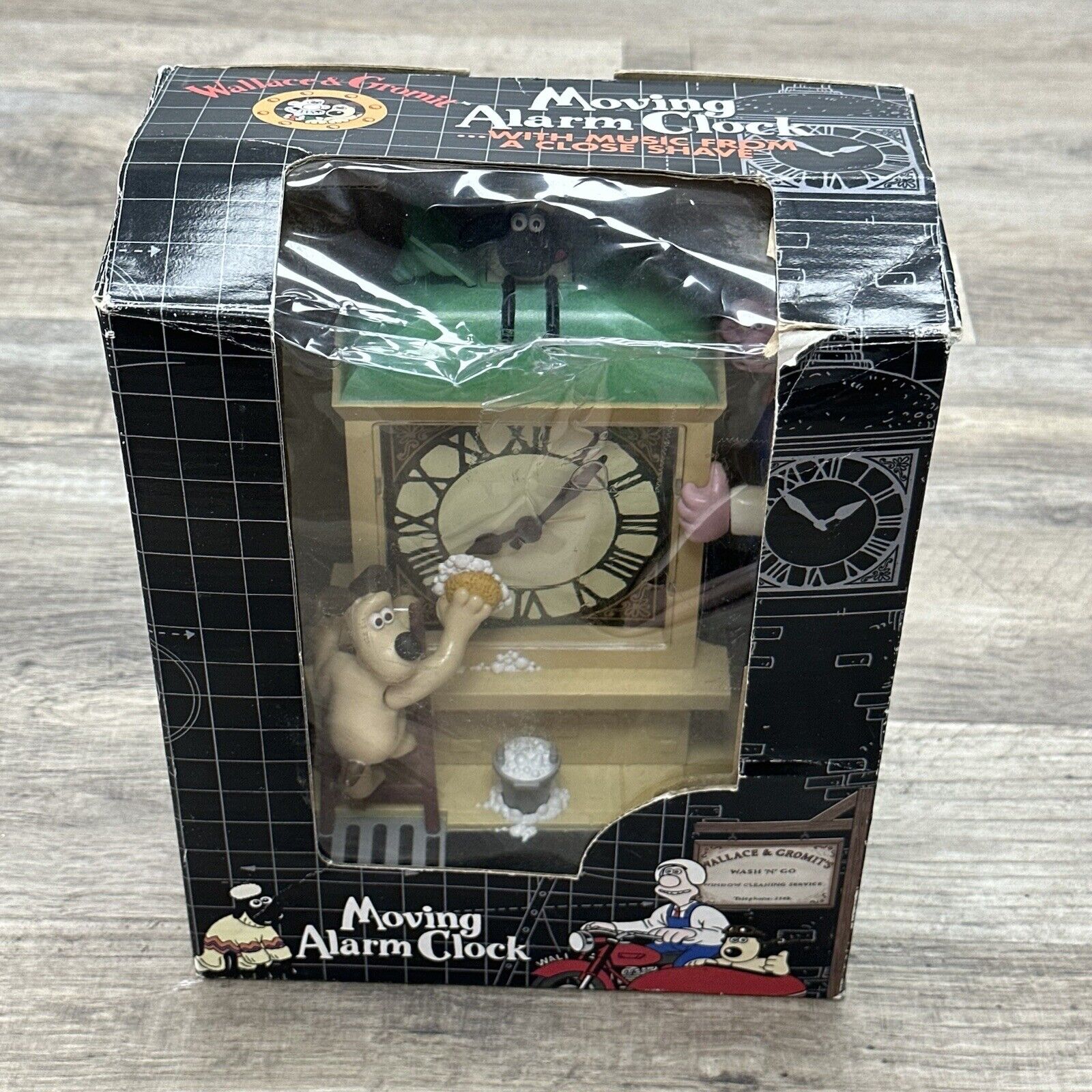 Wallace & Gromit Musical Alarm Vintage Clock - Somewhat Works - READ