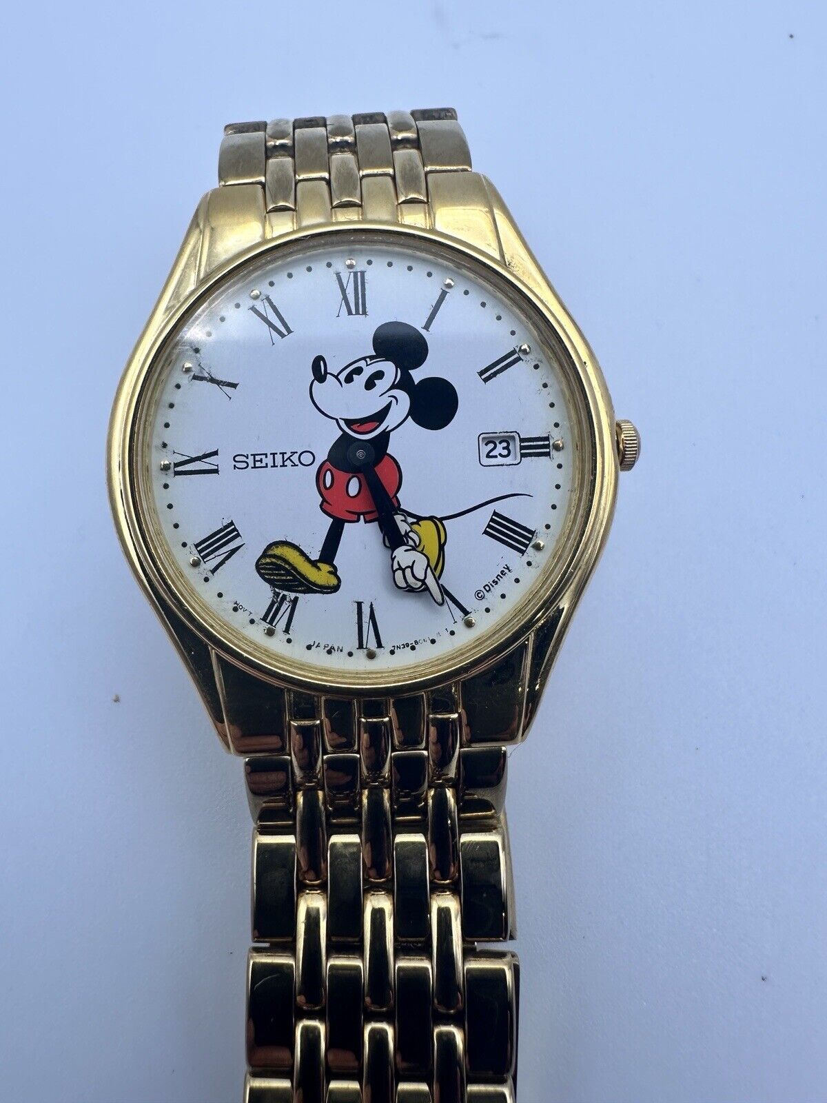 Seiko Mickey Mouse Gold Tone Watch With Date 33mm 7n39-8009 Thin