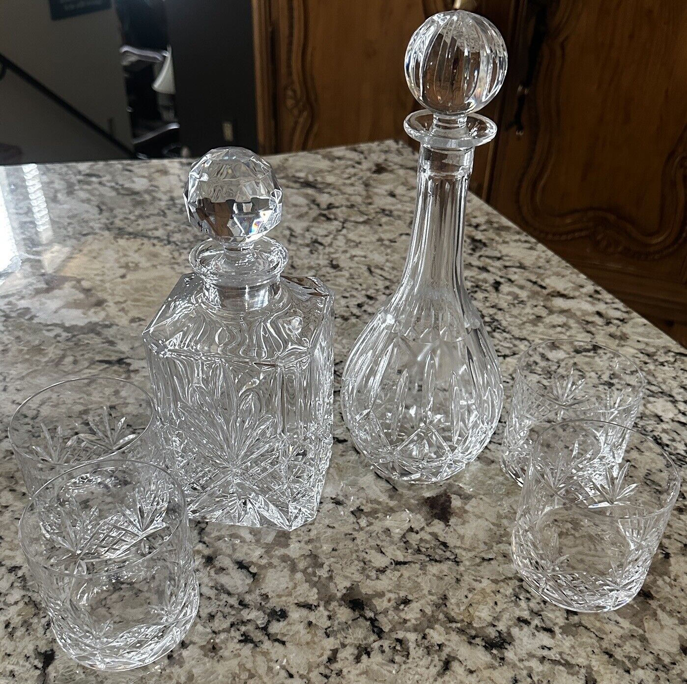 VTG Crystal Whiskey And Wine Decanter With 4 Crystal Drink Glasses