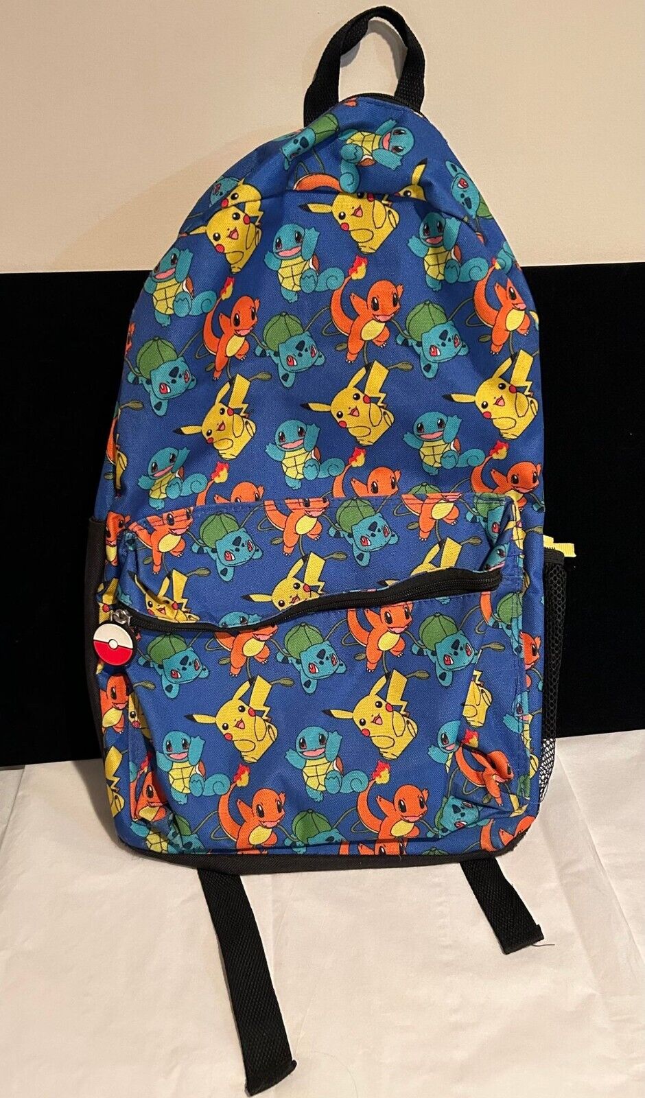 NICE Vintage 2015 POKEMON Nintendo Backpack
