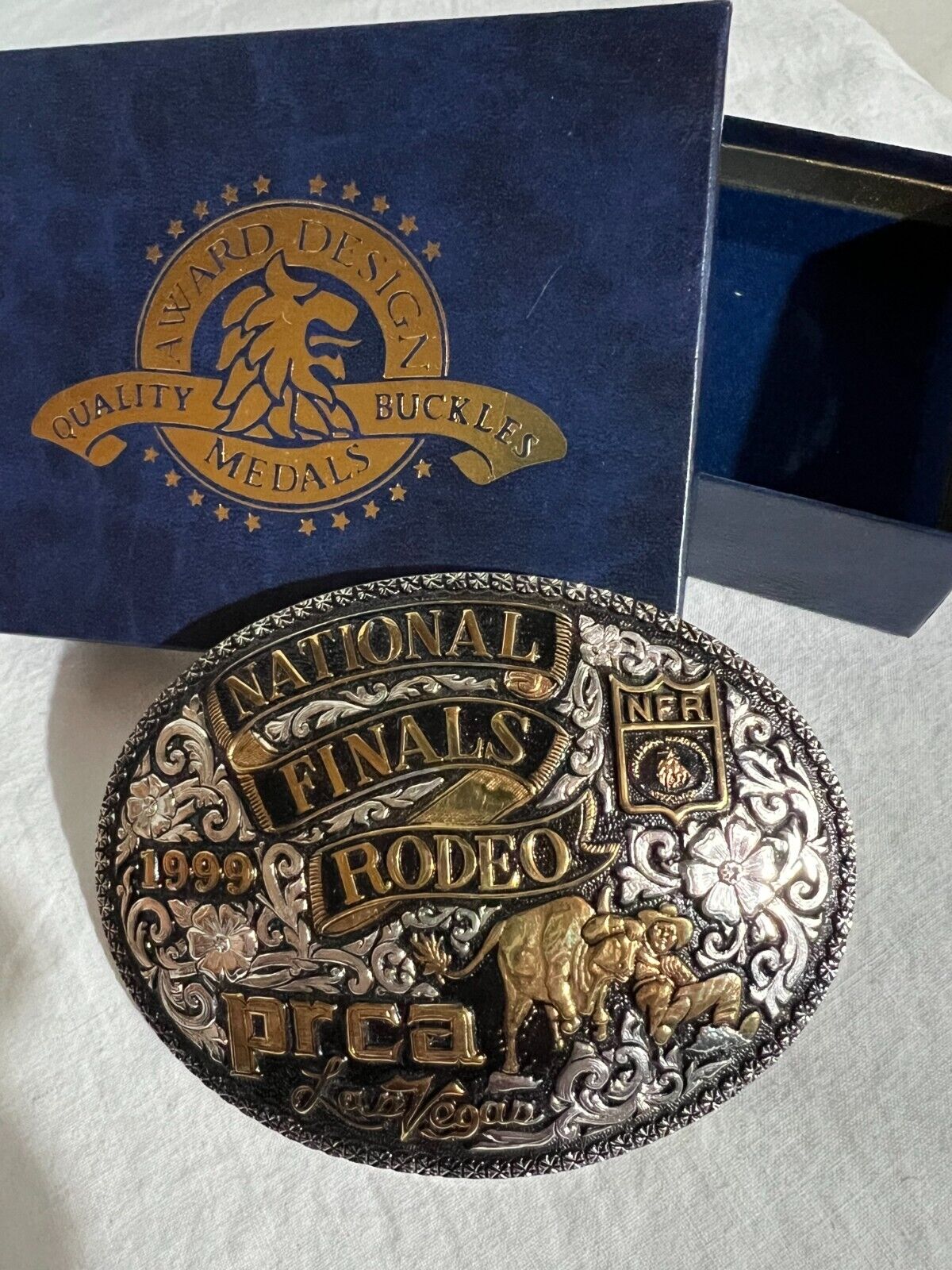 NEW w Box PRCA National Finals Rodeo Las Vegas 1999 Champion Trophy Belt Buckle
