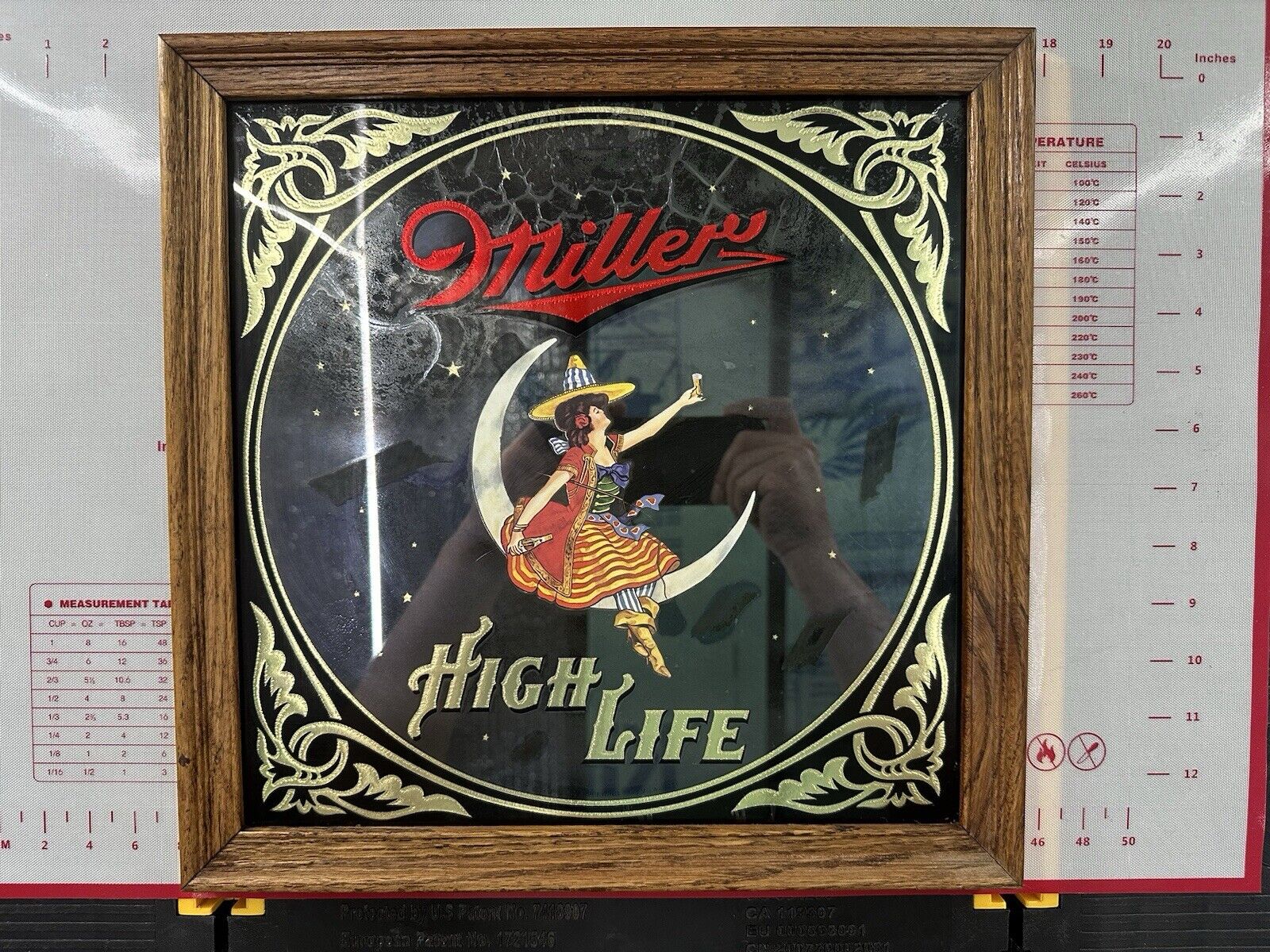 VINTAGE MILLER HIGH LIFE 1980 “Girl on the Moon\