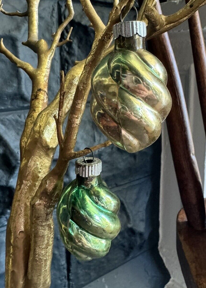 2 Vintage Shiny Brite Mercury Glass Christmas Ornament Green Swirl Twist 2