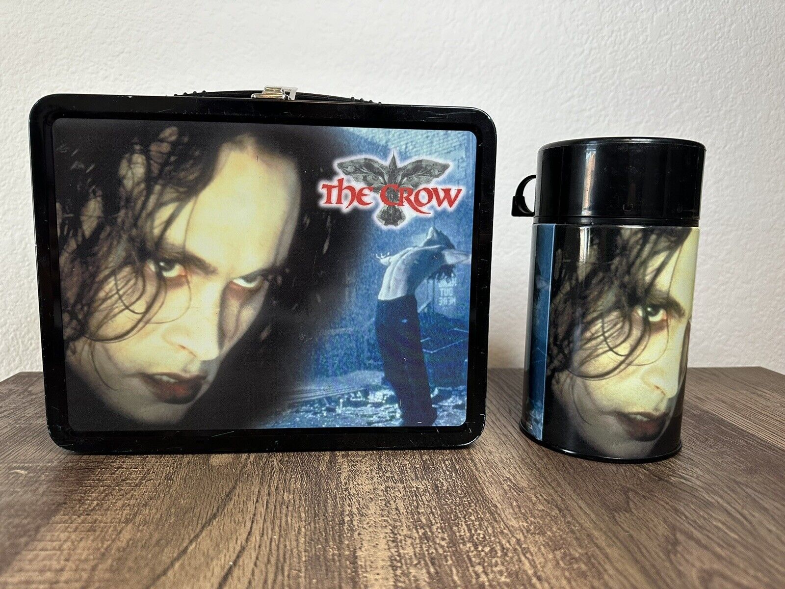 NECA Limited Edition Brandon Lee/The Crow Metal Lunchbox w/ Thermos 2001