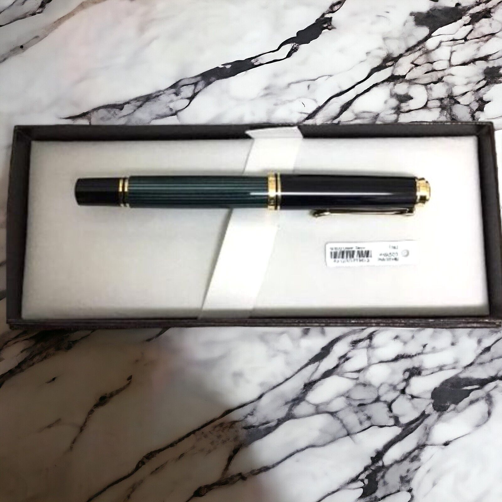 Pelikan Souveran M600 Black & Green Stripe 14K Fountain Pen M Nib NEW