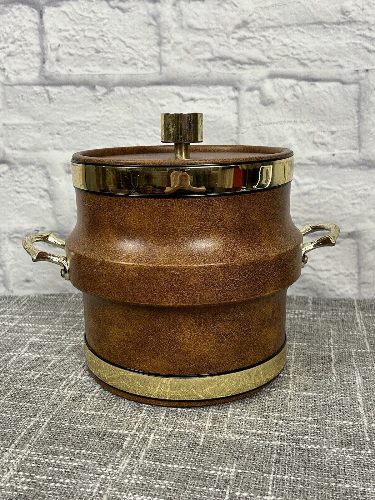 Vintage Mid Century Ice Bucket Faux Leather Handles Moldtronics 60s 70s Barware